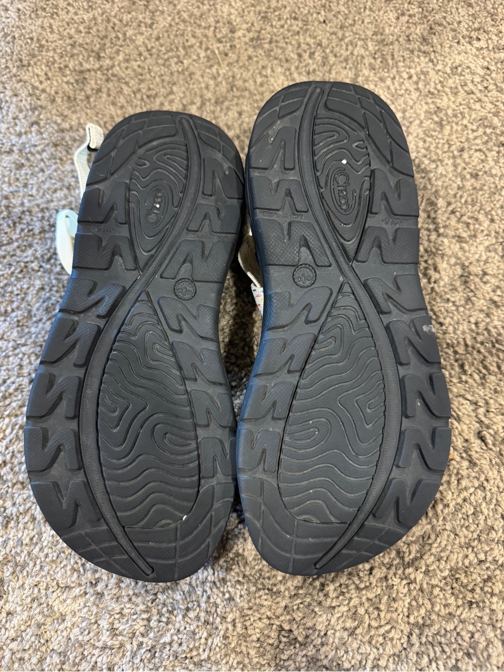 Women’s Chaco “White Sprinkle” Pattern Z/2 Sandal - Picture 6 of 7